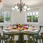 Villa Ruby *